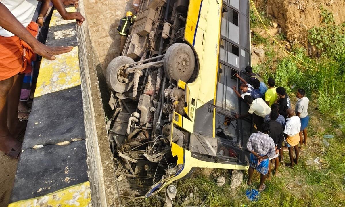 Over 20 Feared Trapped After Tamil Nadu Bus Falls