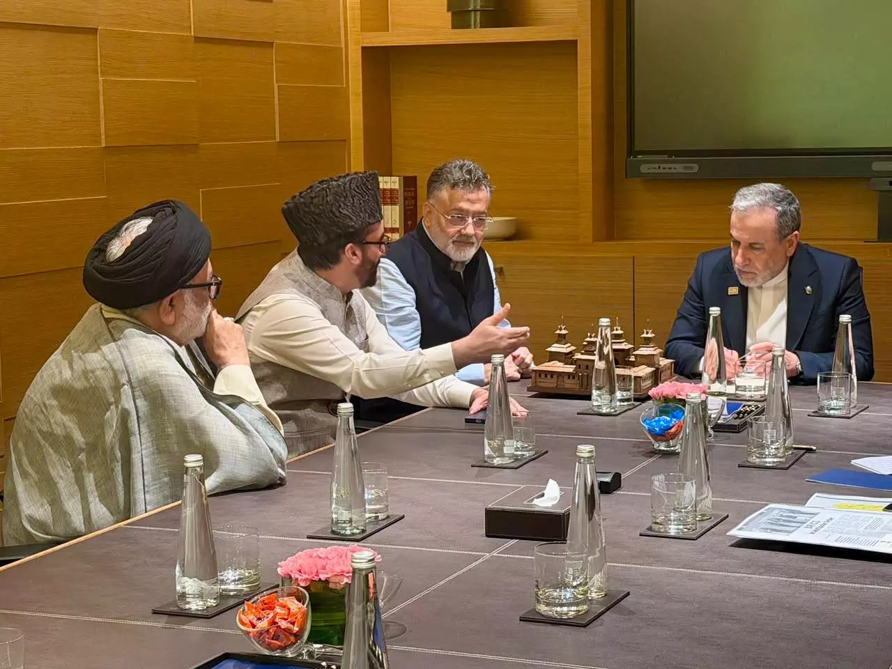Mirwaiz: Meeting Iranian President Was Act Of Solidarity With J&K People Mirwaiz: Meeting Iranian President Was Act Of Solidarity With J&K People