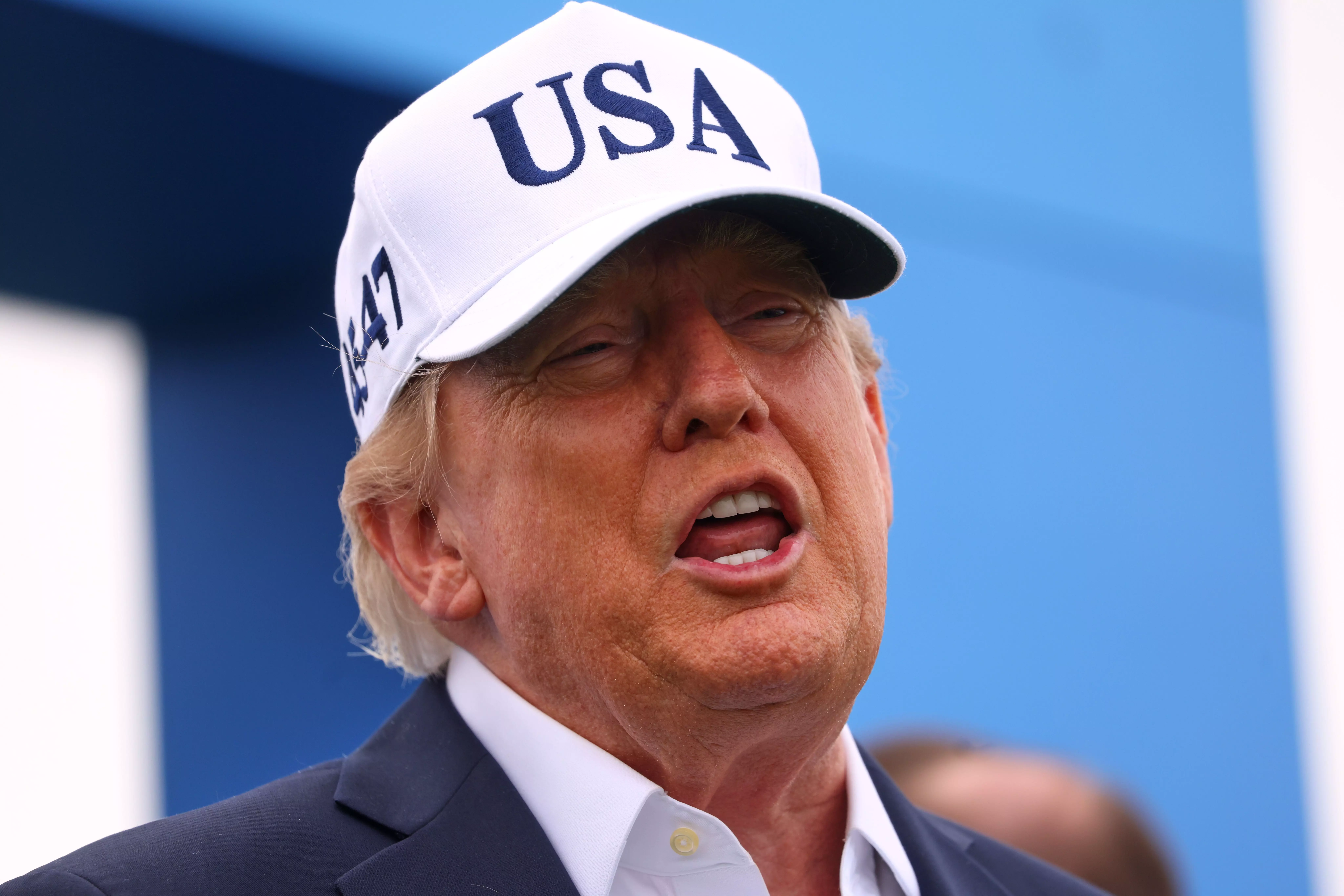 Trump Slams Artificial Intelligence Critics As Negative Forces Trump Slams Artificial Intelligence Critics As Negative Forces