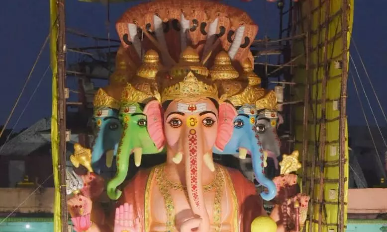 Telangana: Artisans Craft 69 Ft Khairatabad Bada Ganesh Telangana: Artisans Craft 69 Ft Khairatabad Bada Ganesh