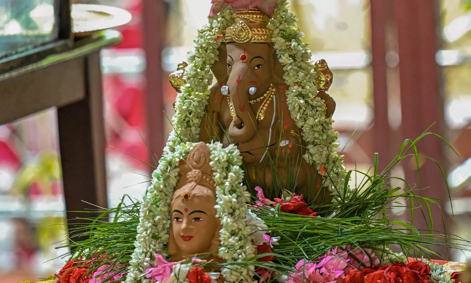 Devotees Throng Temples in Bengaluru on Gauri-Ganesh Festival Devotees Throng Temples in Bengaluru on Gauri-Ganesh Festival