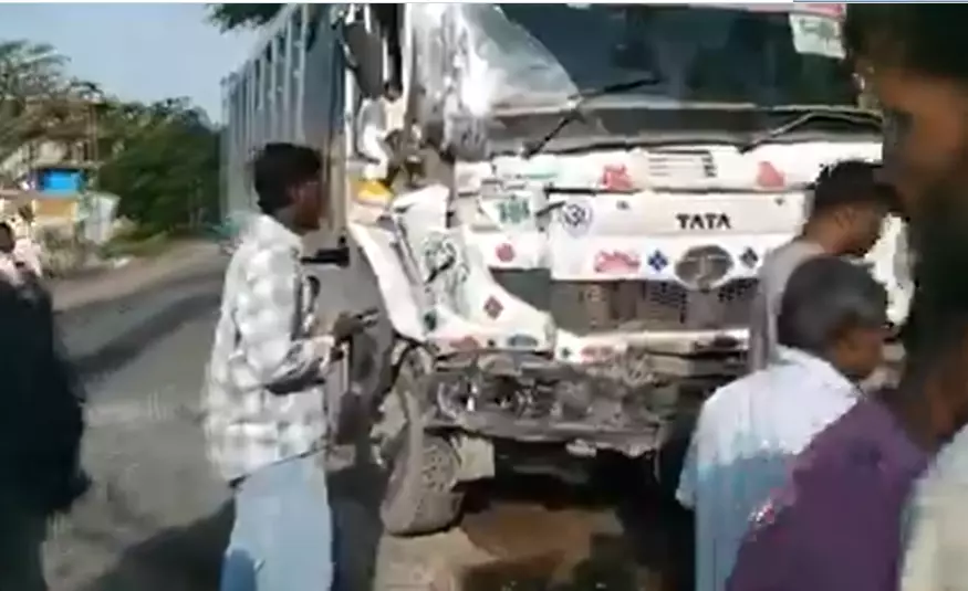 Hayathnagar Road Accident: 20 Injured After Lorry Hits RTC Bus Hayathnagar Road Accident: 20 Injured After Lorry Hits RTC Bus