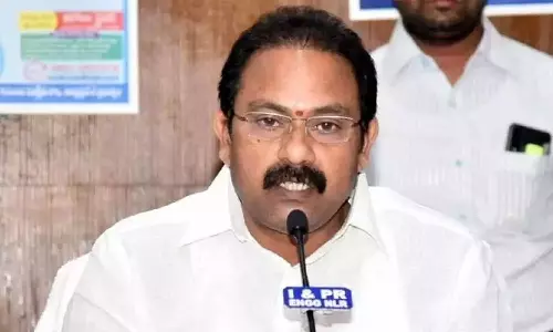 Naidu, YS Jagan Condole Former Deputy CM Alla Nanis Demise