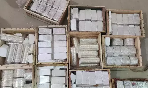 21 Kg Silver Seized From Gang Thieving Temples In AP, Karnataka 21 Kg Silver Seized From Gang Thieving Temples In AP, Karnataka