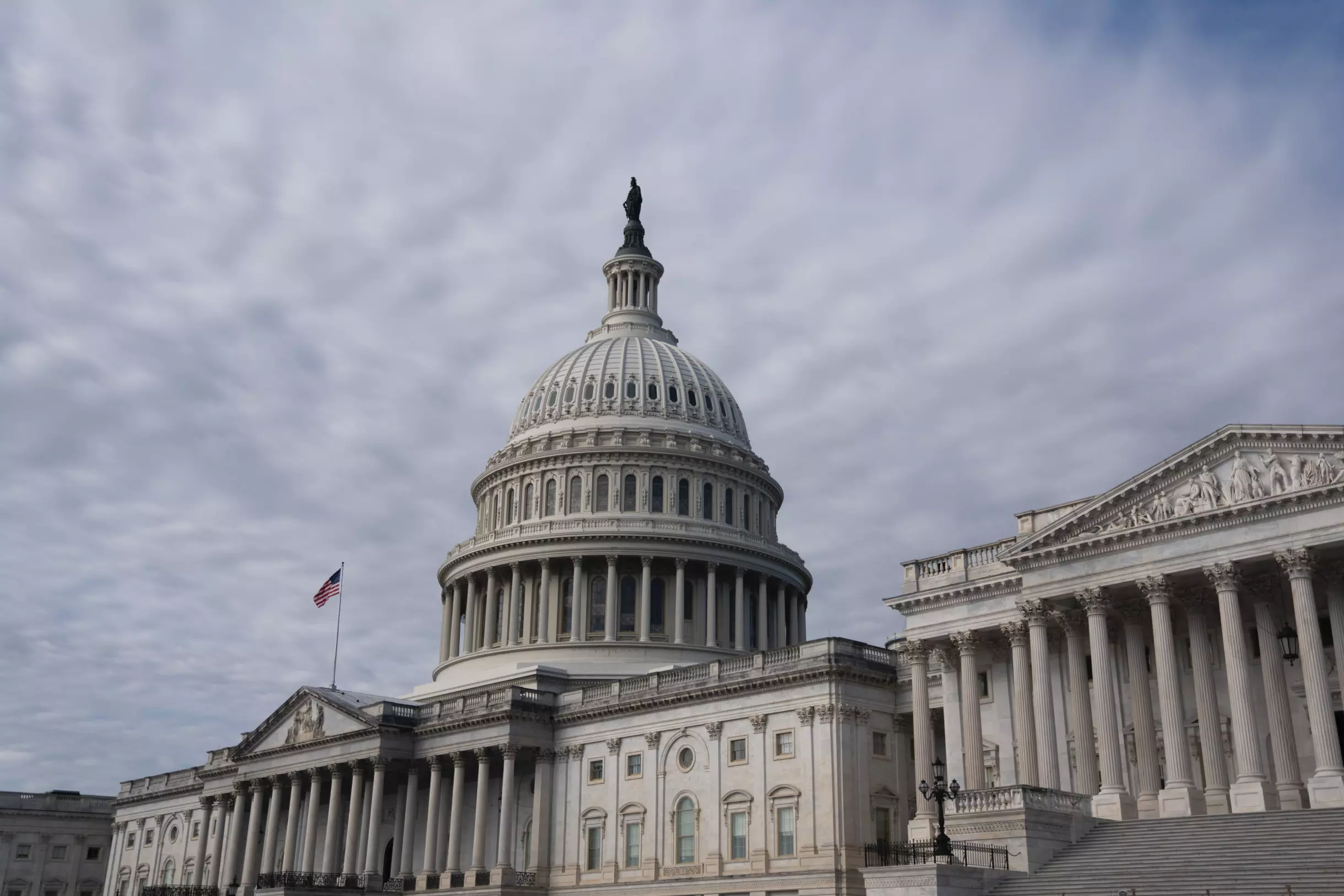 US House Advances Bill for 100% Tariffs on India Over Russian Oil US House Advances Bill for 100% Tariffs on India Over Russian Oil