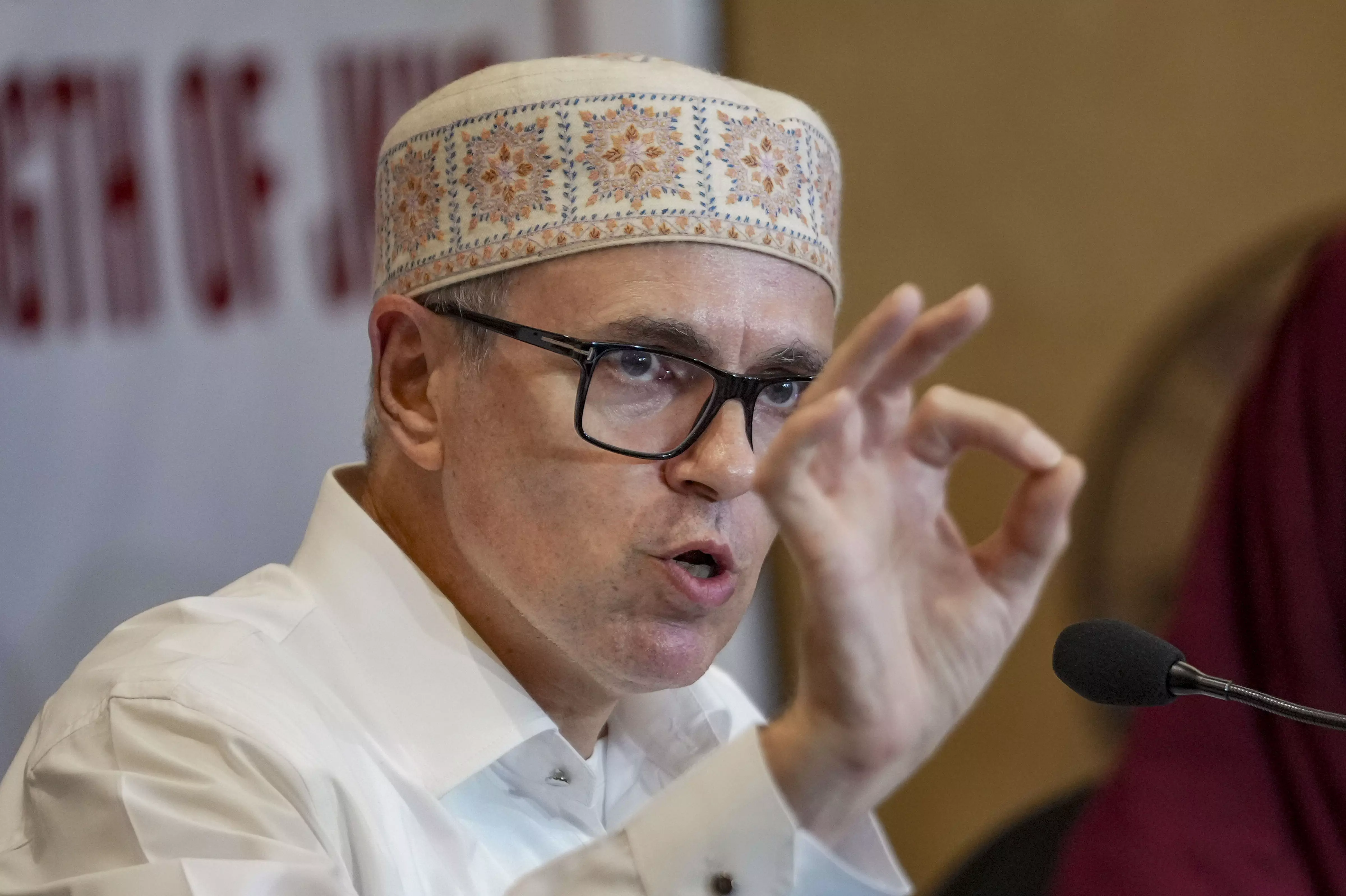 Omar Abdullah’s Warning to Ladakhis: ‘Don’t Trust Delhi’s Words, Get It in Writing’ Omar Abdullah’s Warning to Ladakhis: ‘Don’t Trust Delhi’s Words, Get It in Writing’
