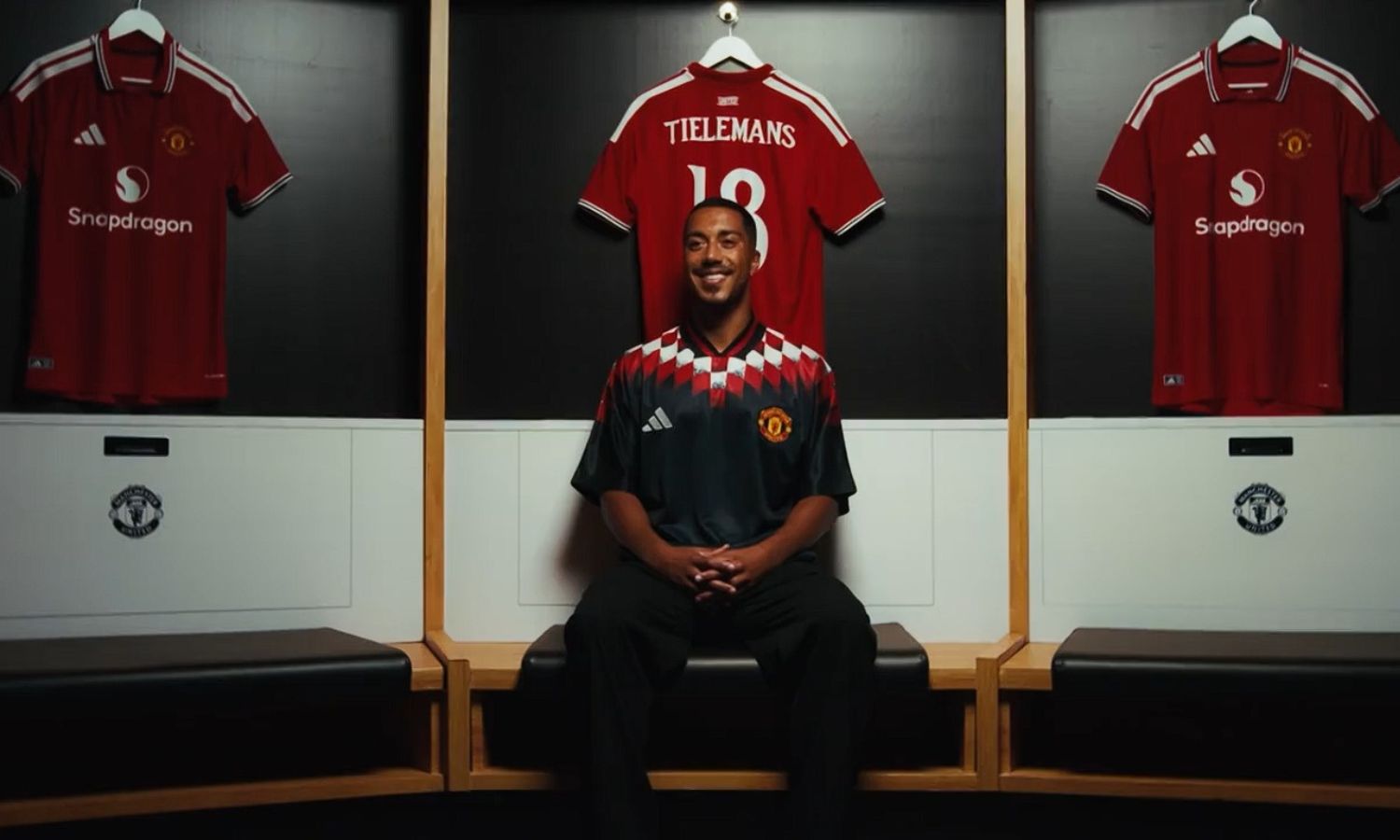 Tielemans Eager to Learn From Carrick at Manchester United