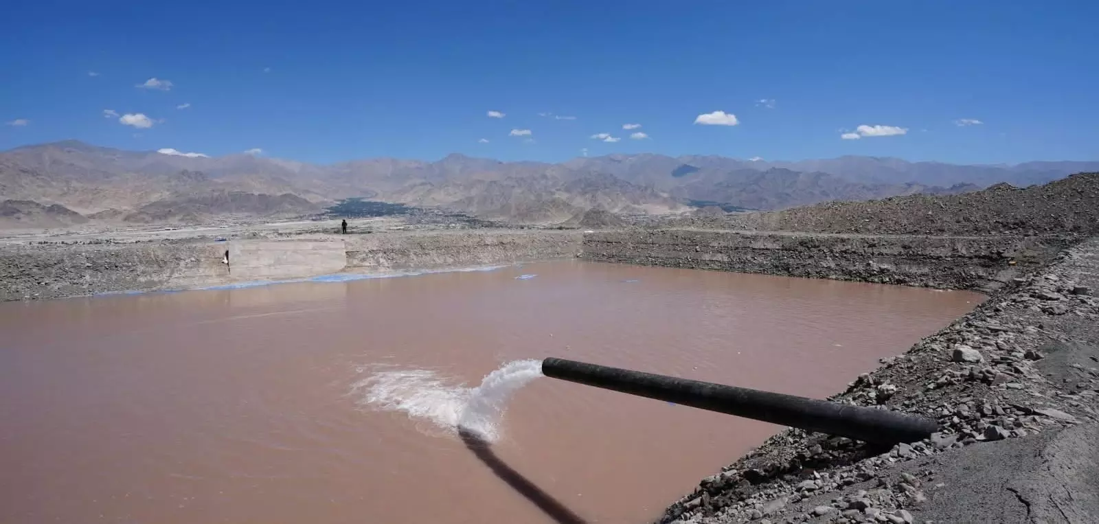 Ladakh Ramps Up Glacier-Water Drive; Spituk Farka Reservoirs Filled In Record Time Ladakh Ramps Up Glacier-Water Drive; Spituk Farka Reservoirs Filled In Record Time