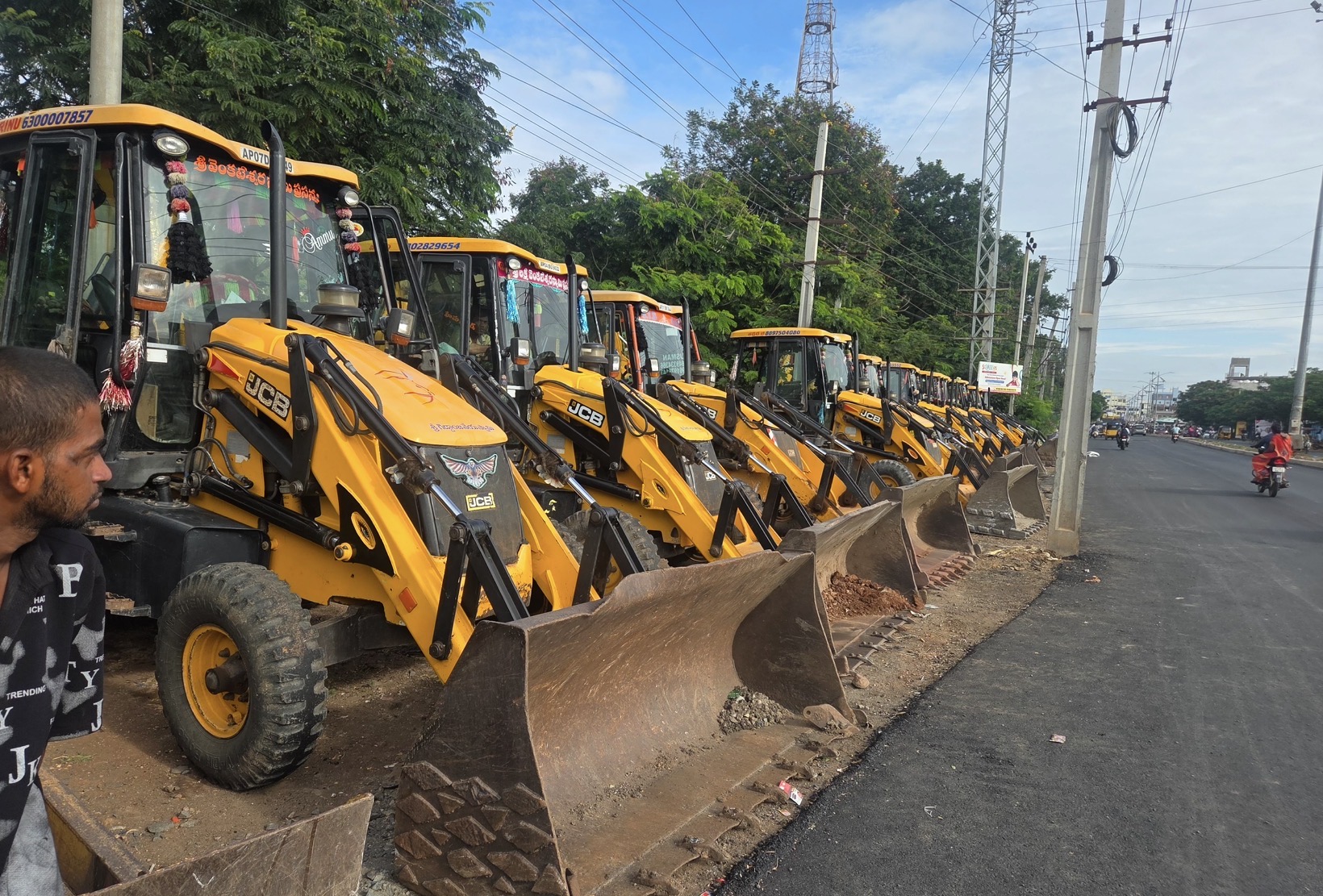 Rayalaseema Drought Leaves Farm Machinery Idle, Owners Struggling