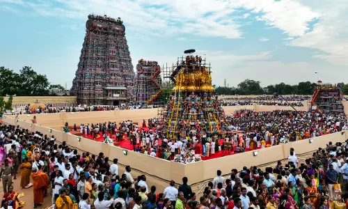 Devotees Stranded Around Meenakshi Temple After Maha Kumbabhishekam Devotees Stranded Around Meenakshi Temple After Maha Kumbabhishekam