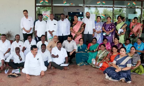 MLC Protests Officials’ Absence From Final ZP General Body Meet MLC Protests Officials’ Absence From Final ZP General Body Meet