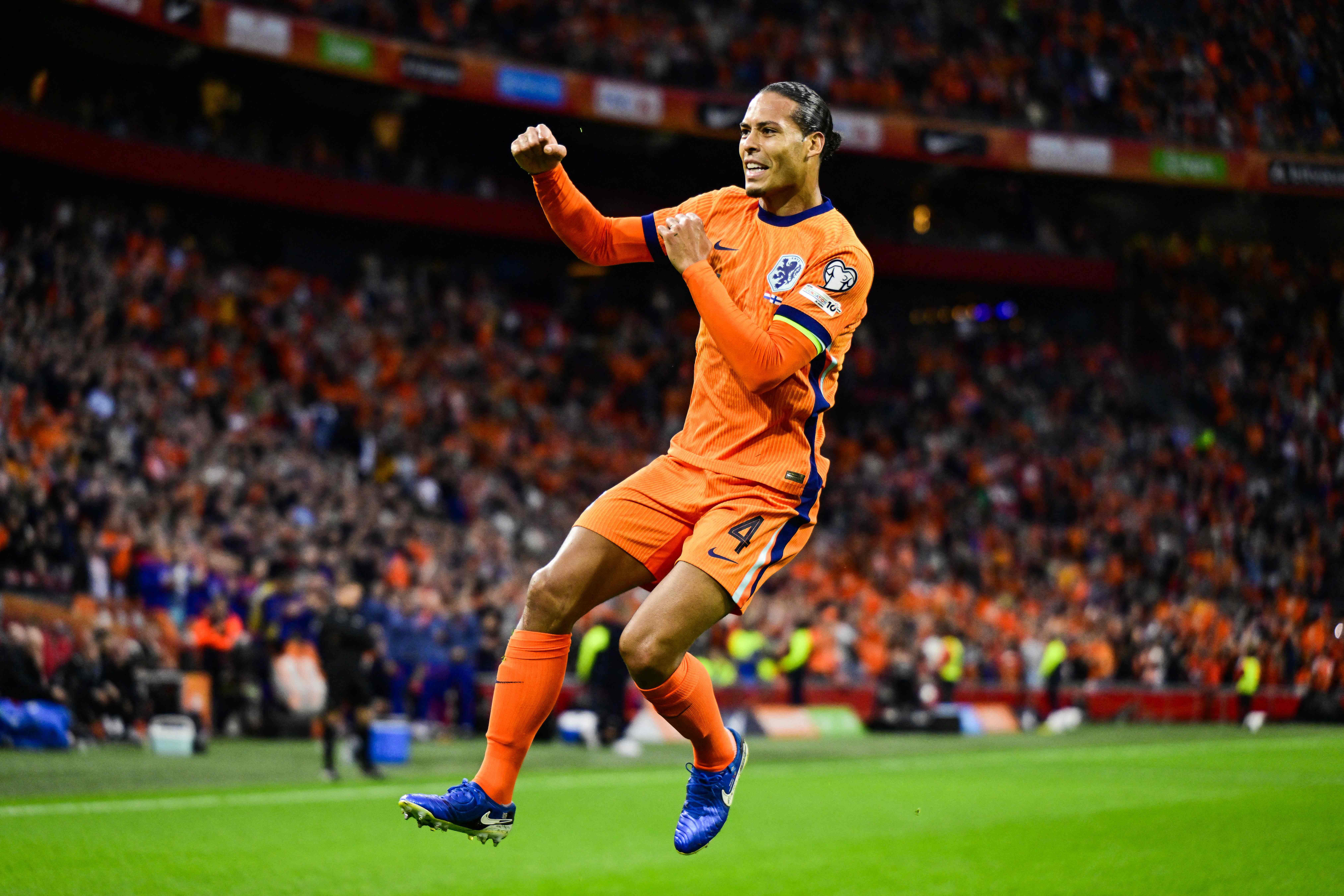 Van Dijk Stays as Depay Misses Xavi’s First Netherlands Squad