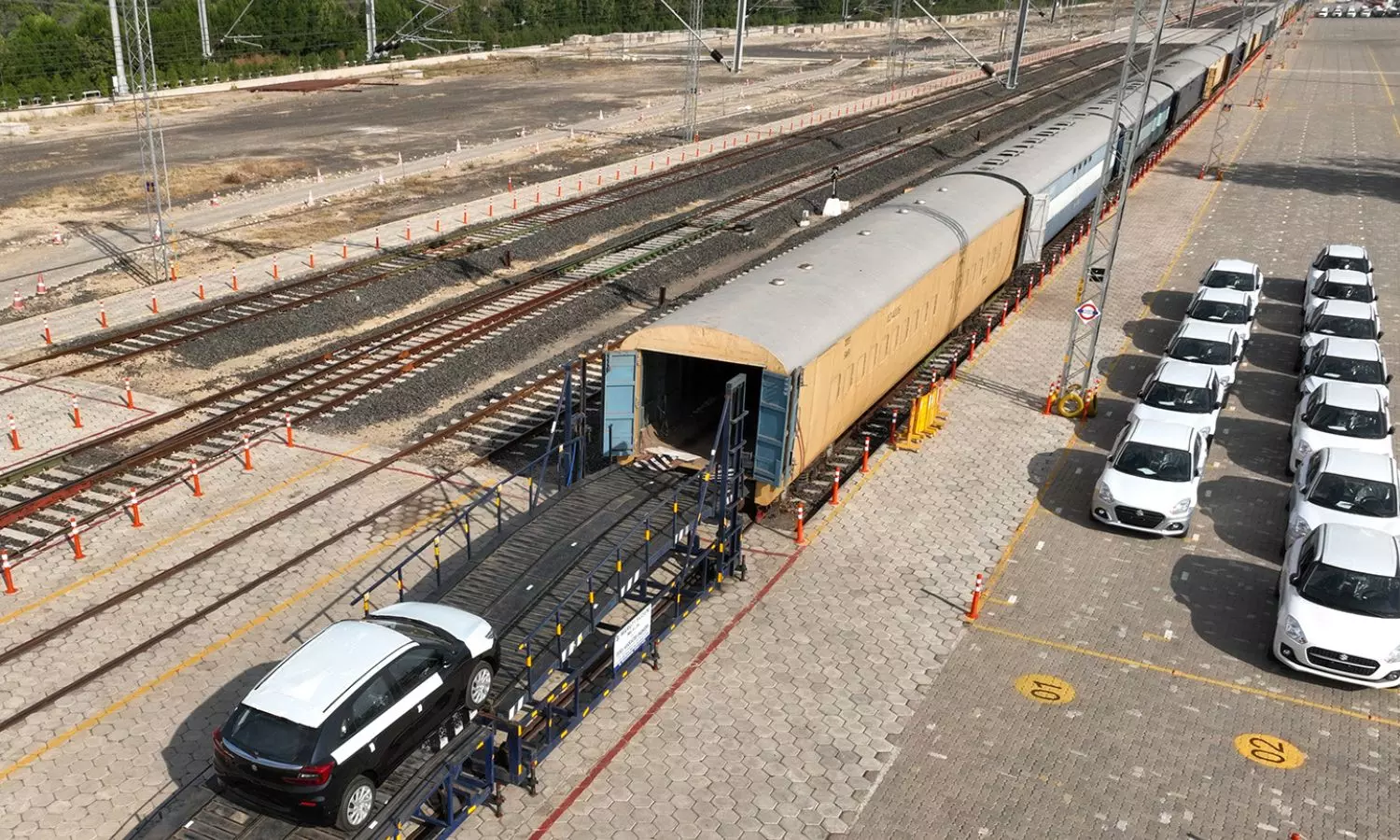 Maruti Suzuki Dispatches 1 Million Vehicles Via In-Plant Railway Terminals in 3 Years Maruti Suzuki Dispatches 1 Million Vehicles Via In-Plant Railway Terminals in 3 Years