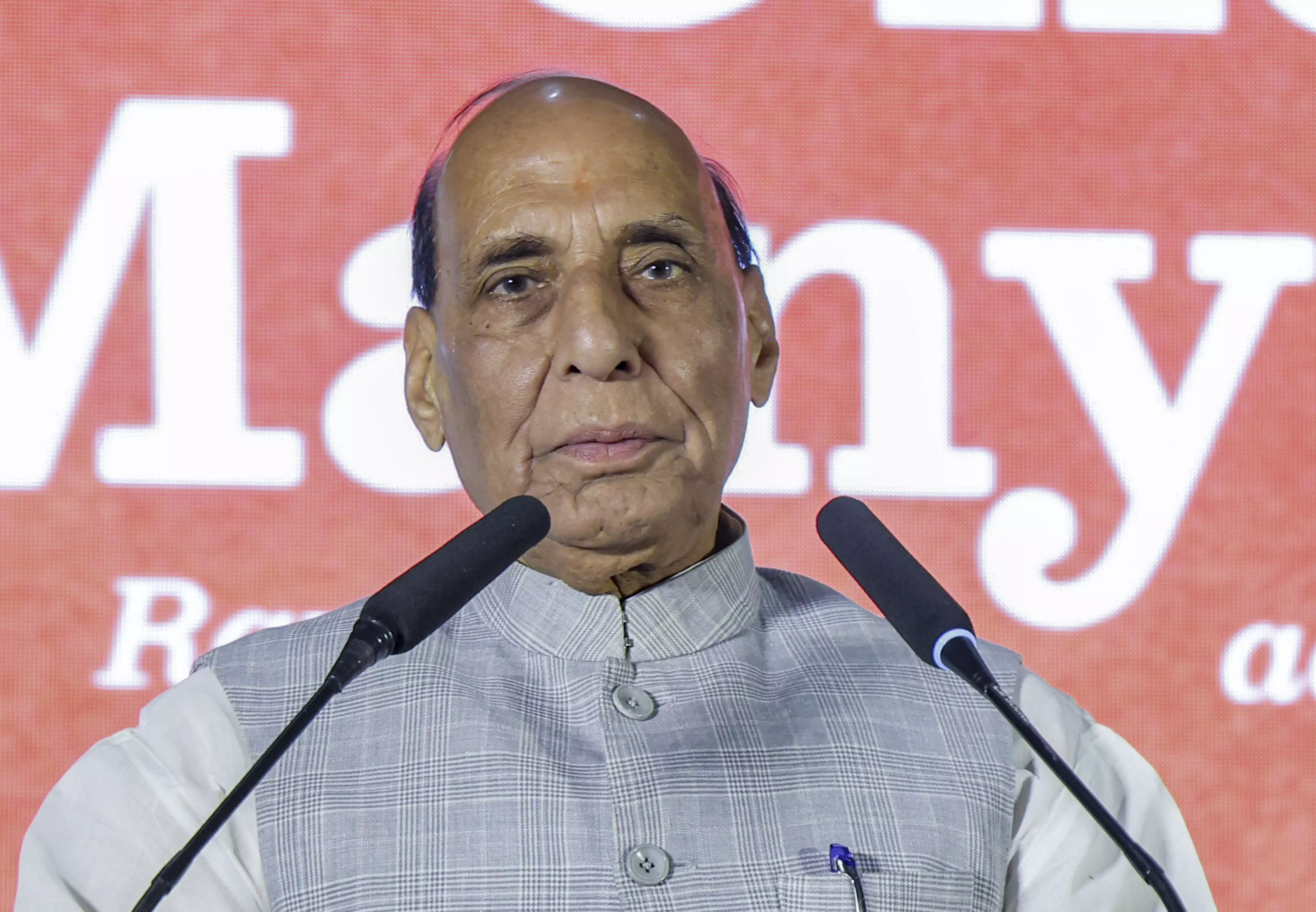 Defence Output Touches ₹1.8 Lakh Crore: Rajnath Defence Output Touches ₹1.8 Lakh Crore: Rajnath