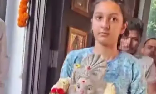 Mahesh Babu celebrates Ganesh Visarjan with daughter Sitara