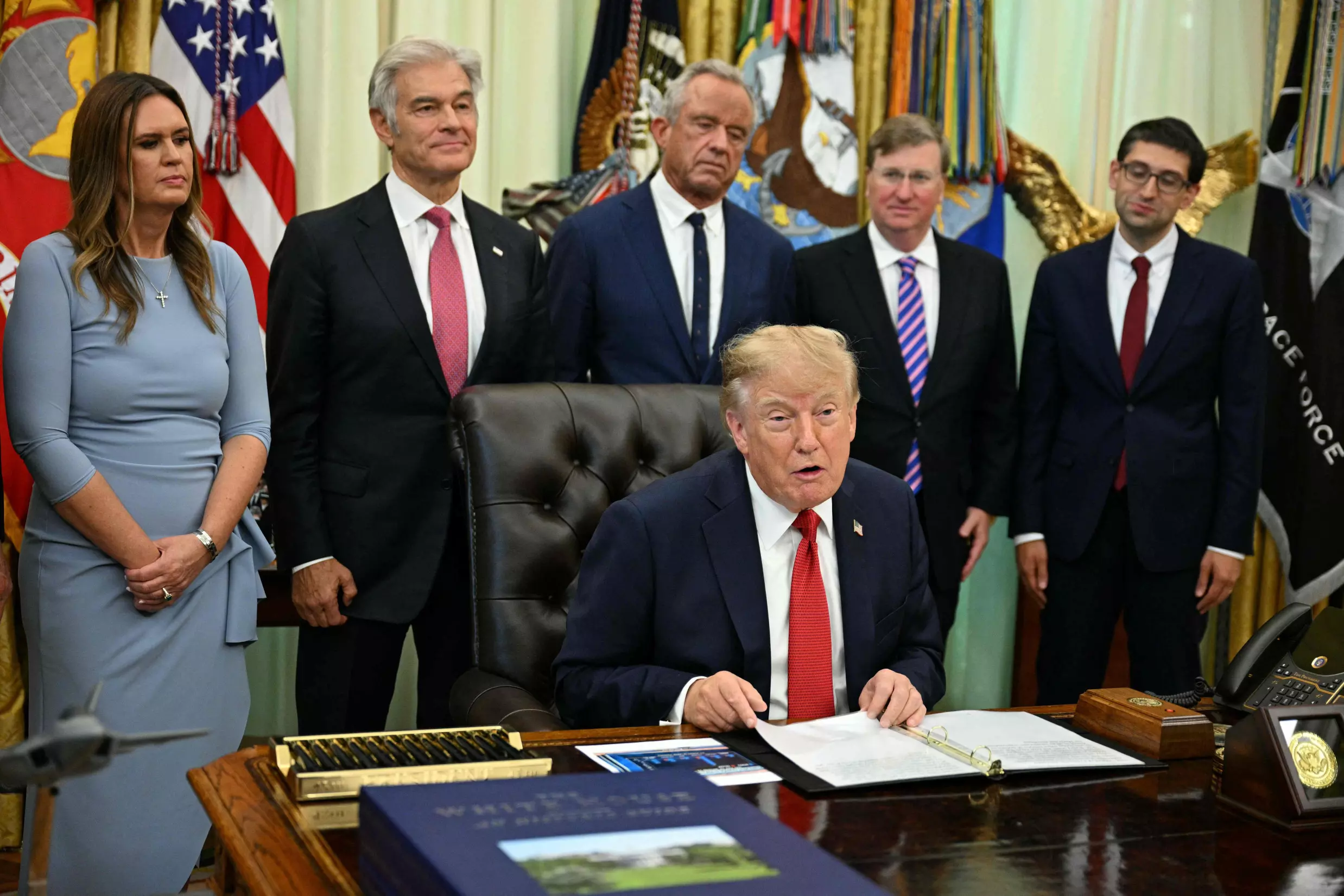 Trump Signs Russia Sanctions Bill Allowing 100% Tariffs on India Trump Signs Russia Sanctions Bill Allowing 100% Tariffs on India