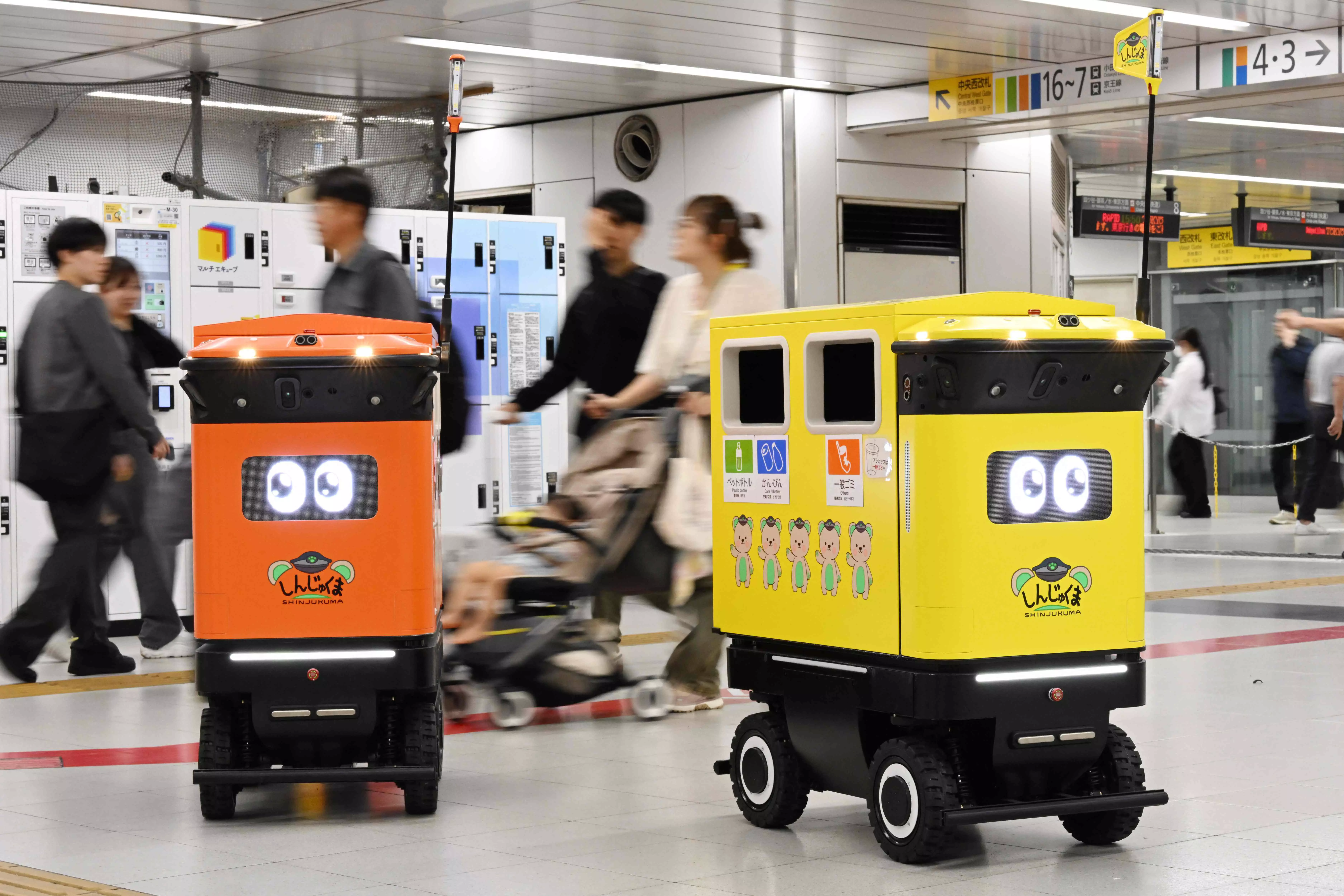 Worlds Busiest Railway Station Tests Robot Bins Worlds Busiest Railway Station Tests Robot Bins