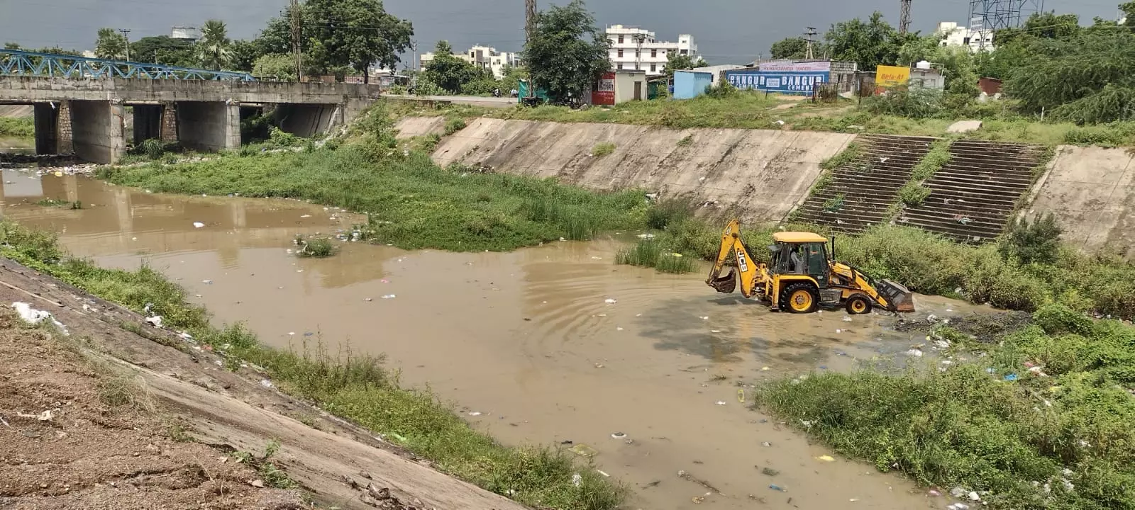 Karimnagar: Water Shortage Clouds Ganesha Immersion Plans Karimnagar: Water Shortage Clouds Ganesha Immersion Plans