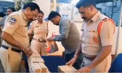 Rs.1.38 Cr in Demonetized Currency Seized in Kazipet; 8 Held Rs.1.38 Cr in Demonetized Currency Seized in Kazipet; 8 Held