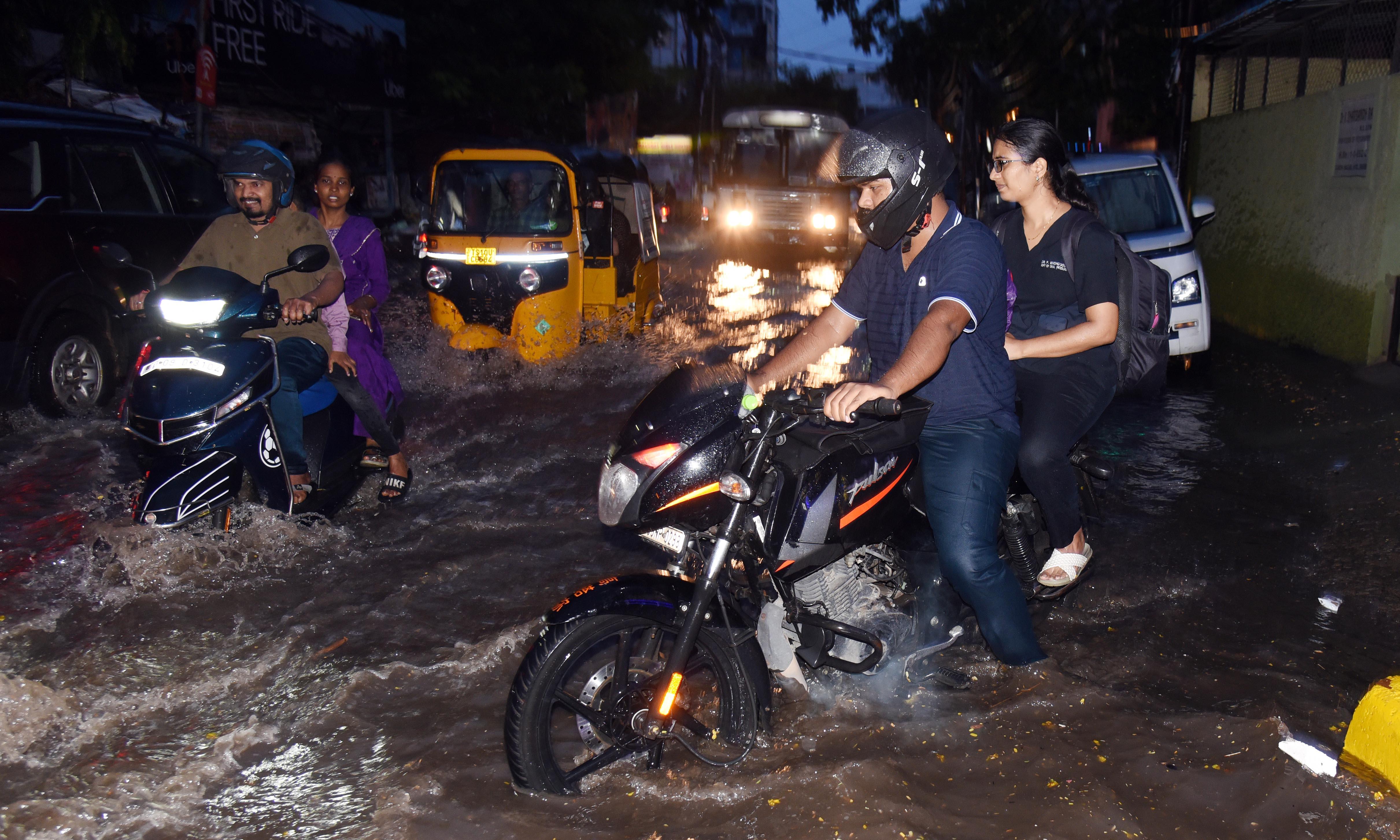 Heavy Rainfall Recorded In Several Areas, More Rai