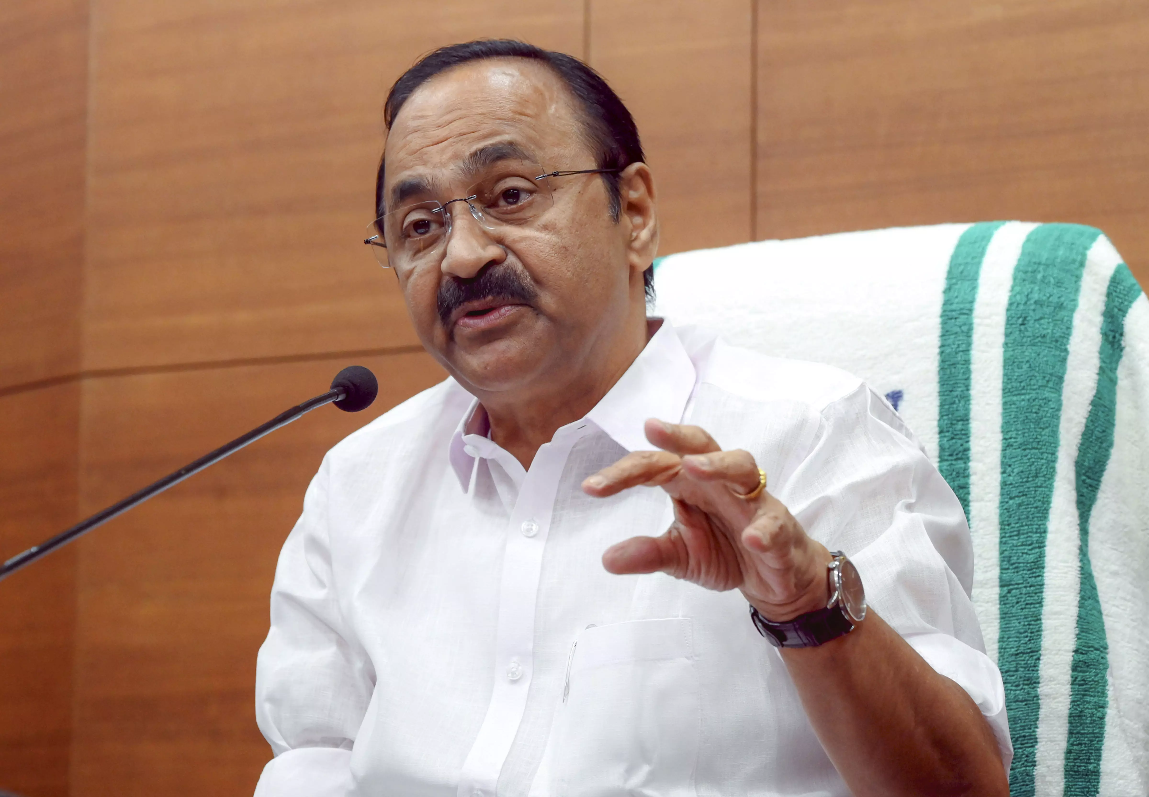 CM Satheesan Praises Cong MLA Who Allows Predecessor to Inaugurate Completed Project CM Satheesan Praises Cong MLA Who Allows Predecessor to Inaugurate Completed Project