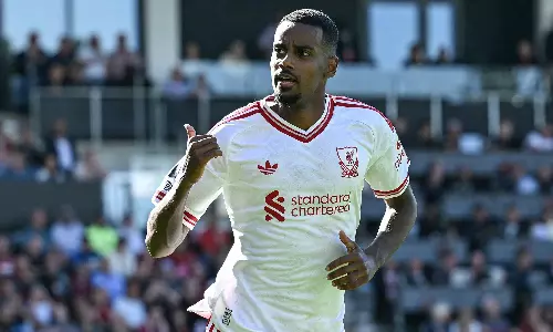 Premier League: Isak Ignites Lacklustre Liverpool in Win Over Bournemouth Premier League: Isak Ignites Lacklustre Liverpool in Win Over Bournemouth