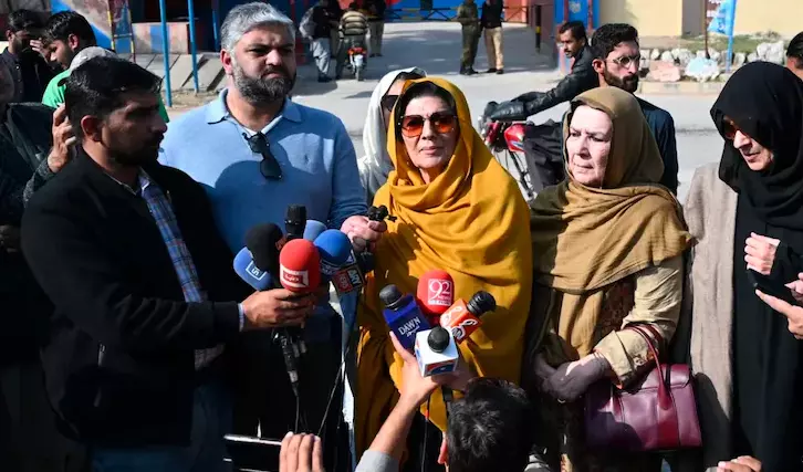 Imran Khans Three Sisters Arrested In Pakistan Imran Khans Three Sisters Arrested In Pakistan