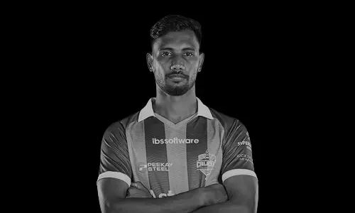Calicut FC Player Rijohn Jose Killed In Bike Crash, Teammate Gani Injured Calicut FC Player Rijohn Jose Killed In Bike Crash, Teammate Gani Injured