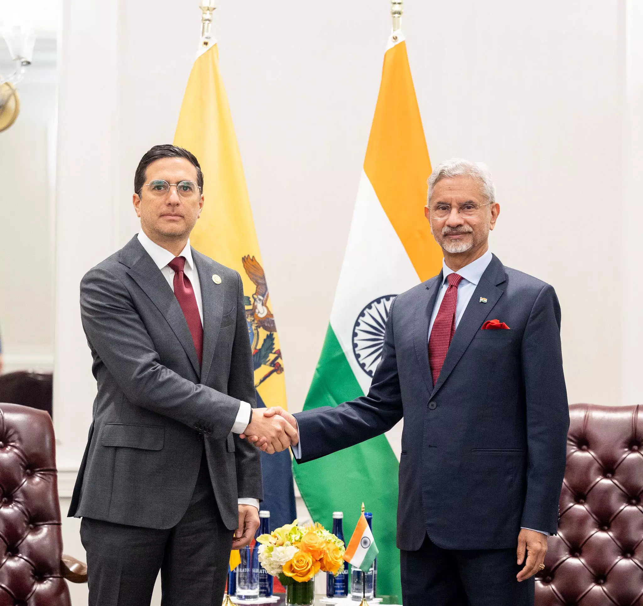 Defiant at the Crossroads: India Defies US Sanctions, Scrambles for Alternatives — image 7