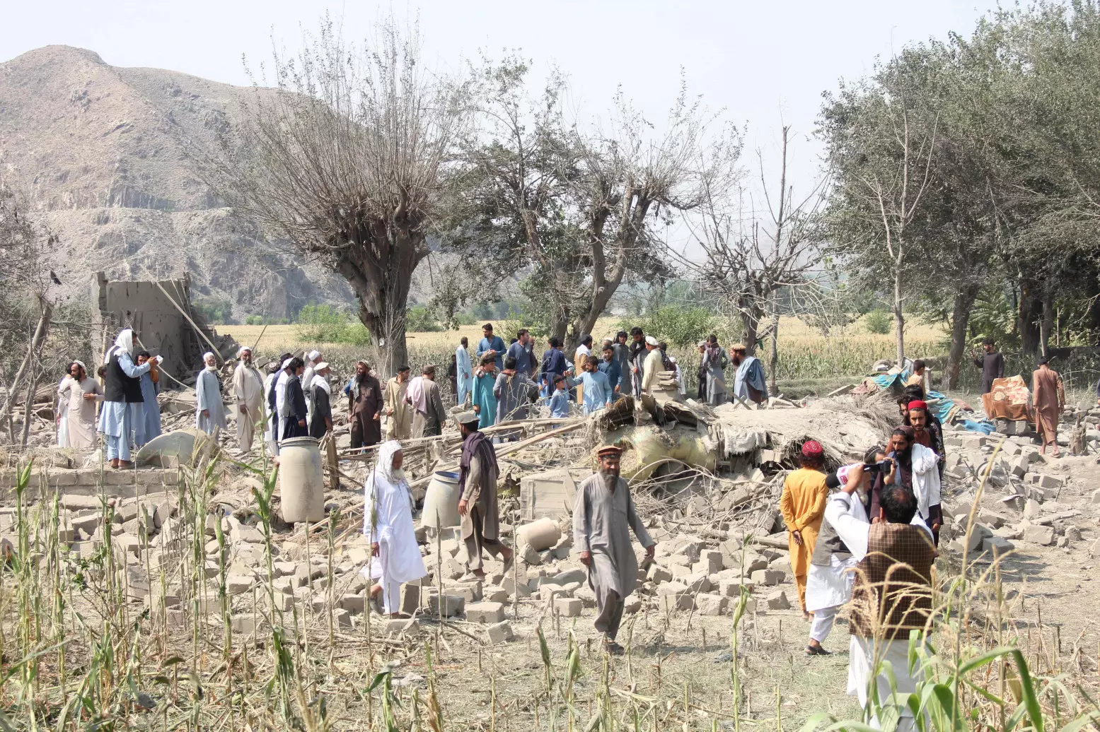 Pakistan gibt an, dass Luftangriffe in Afghanistan 28 Militante getötet ...