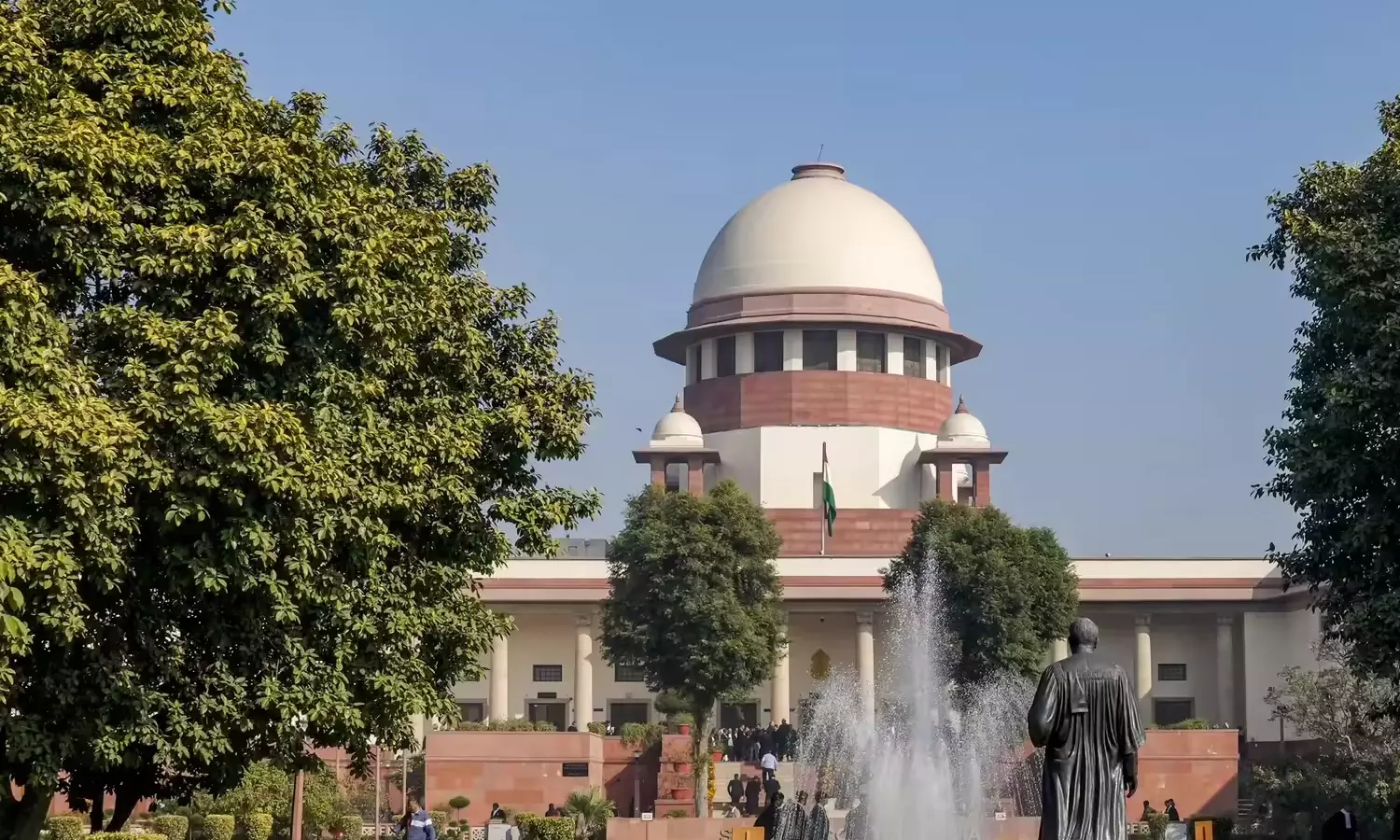 How Can BCI Regulate Law Colleges, Asks SC How Can BCI Regulate Law Colleges, Asks SC