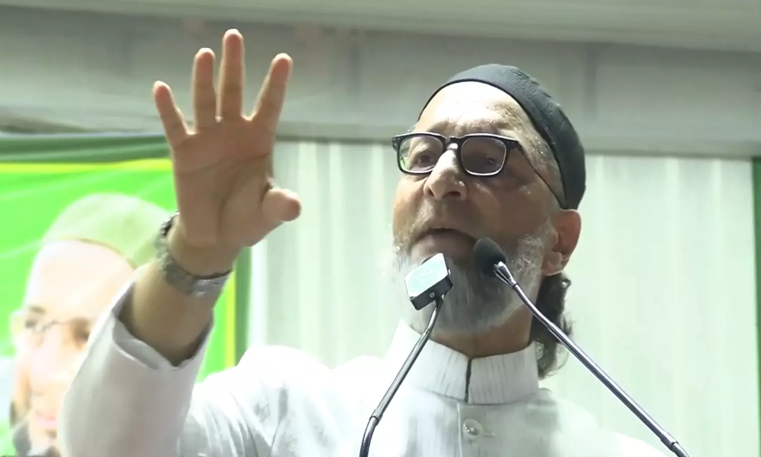 Owaisi Questions Legality Of ECs Decisions Over SIR Differences Owaisi Questions Legality Of ECs Decisions Over SIR Differences