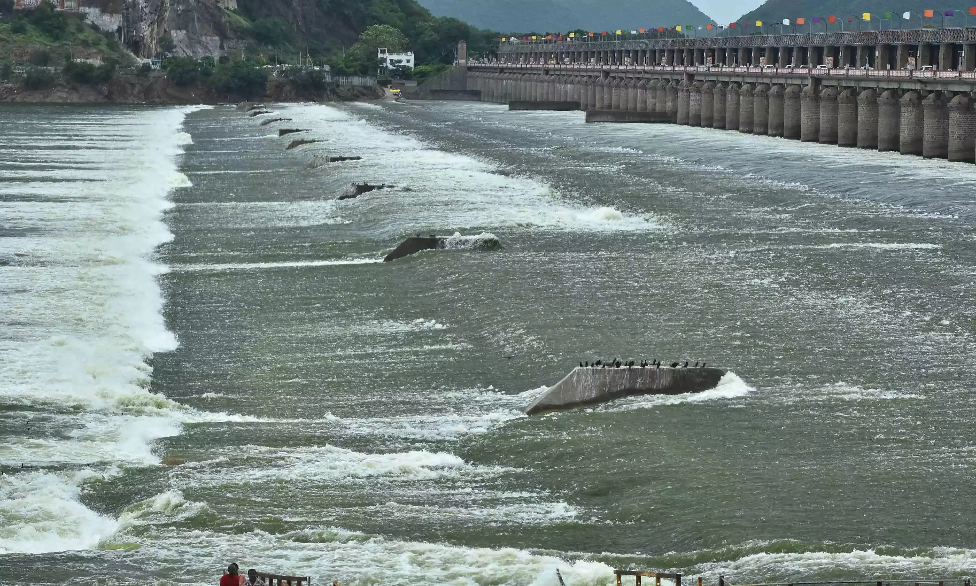 Karnataka To Give Additional Krishna Water To Telangana Karnataka To Give Additional Krishna Water To Telangana