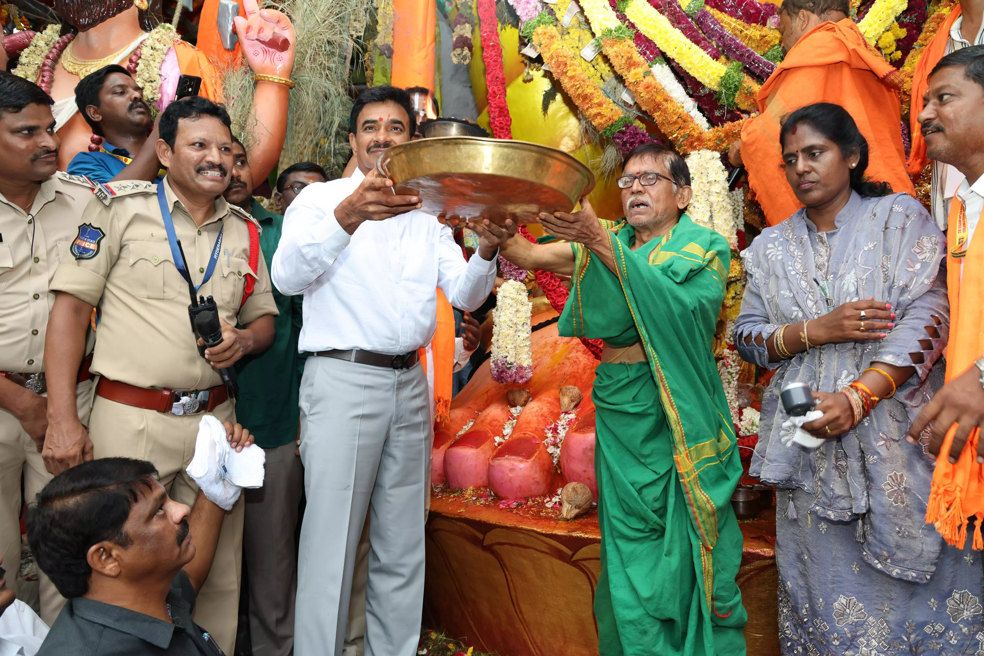Khairatabad Bada Ganesh Darshan to End at Midnight Ahead of Friday Immersion Khairatabad Bada Ganesh Darshan to End at Midnight Ahead of Friday Immersion