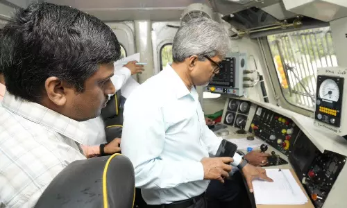 SCR Upgrades 108-km Stretch to Kavach 4.0
