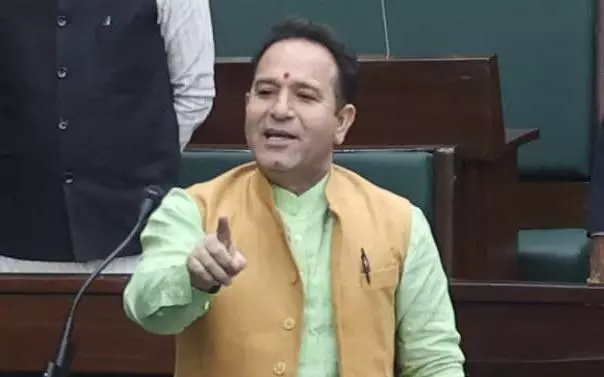 Fierce Uproar in J&K Assembly as BJP Slams Govt Over LPG Scheme Fierce Uproar in J&K Assembly as BJP Slams Govt Over LPG Scheme