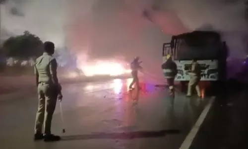 Hyderabad: Bus Catches Fire, 38 Passengers Safe Hyderabad: Bus Catches Fire, 38 Passengers Safe