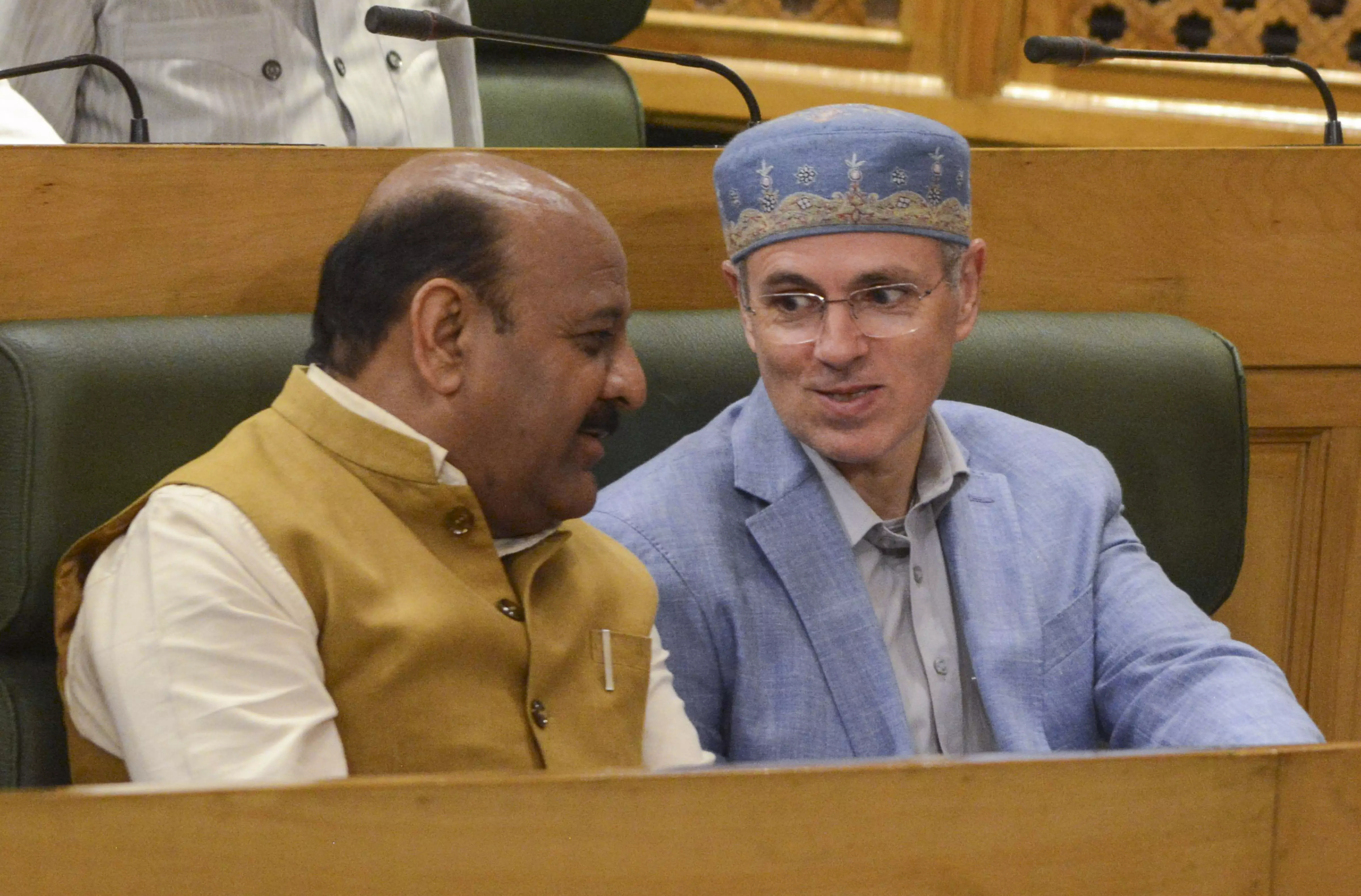 Pandemonium Erupts in J&K Assembly as Statehood Resolution Sparks Bitter NC-BJP Showdown Pandemonium Erupts in J&K Assembly as Statehood Resolution Sparks Bitter NC-BJP Showdown