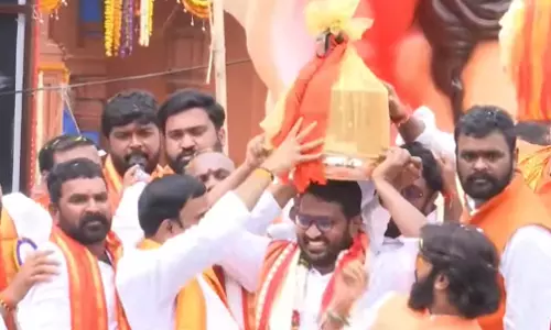 Sama Praneeth Reddy Wins Balapur Ganesh Laddu for Rs.39 Lakh