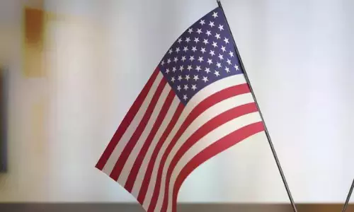 US To Expand Online Review To Foreign Journalists, Professionals From Canada, Mexico