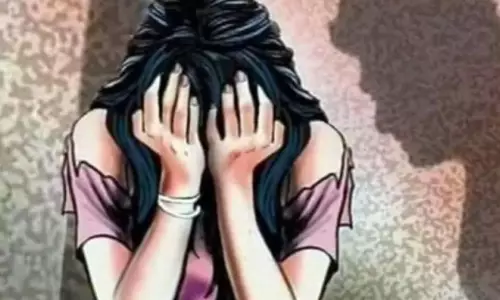 Shamshabad: Woman Escapes Cab Driver’s Alleged Sexual Assault Attempt Shamshabad: Woman Escapes Cab Driver’s Alleged Sexual Assault Attempt