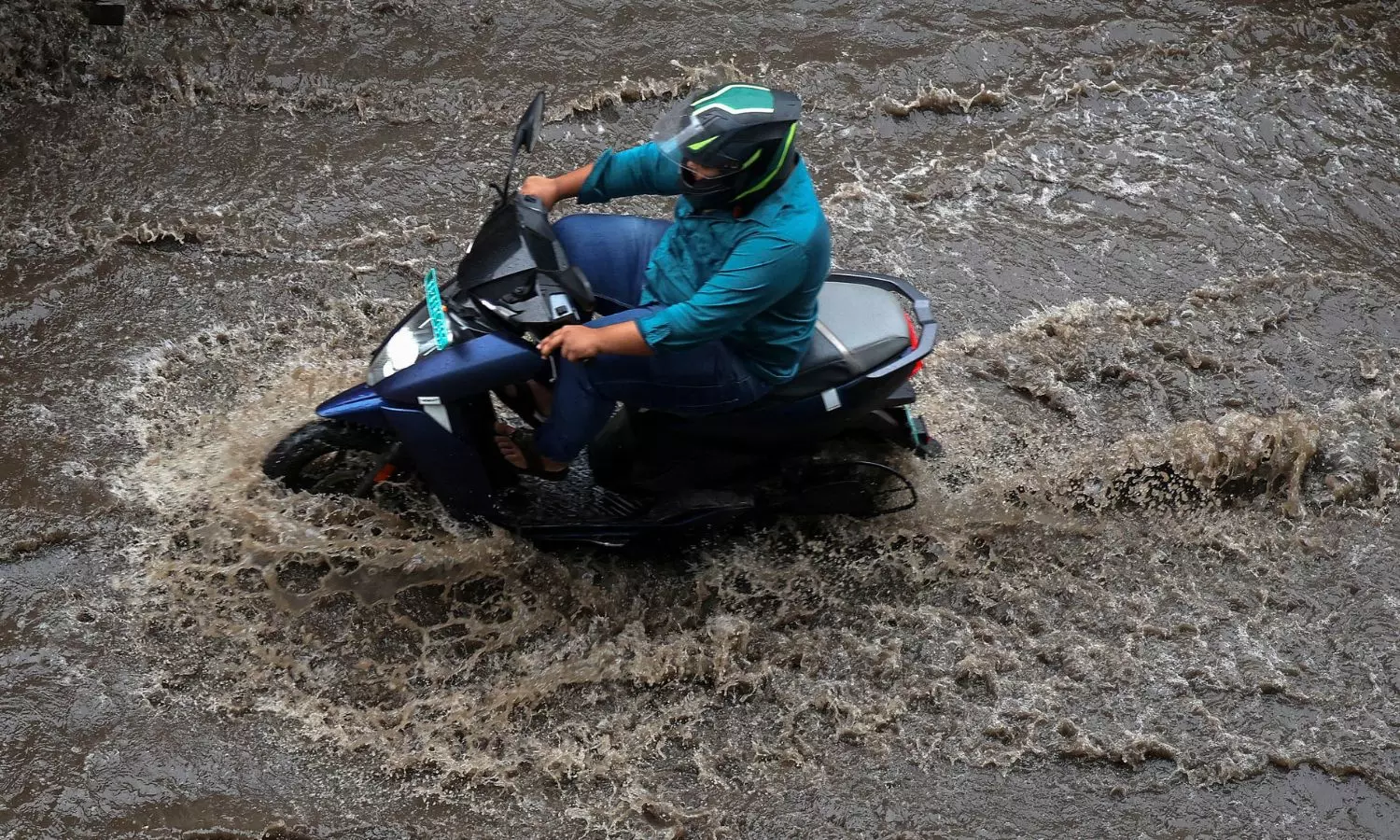 Overnight Rains Waterlog Bengaluru Roads, Disrupt Morning Traffic Overnight Rains Waterlog Bengaluru Roads, Disrupt Morning Traffic