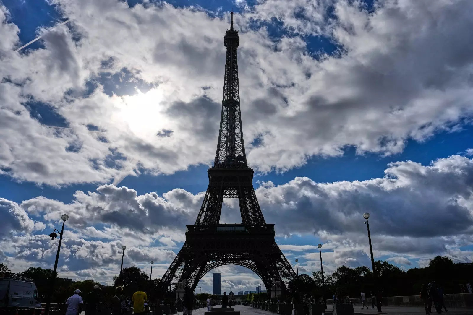 Eiffel Tower Chief to Step Down After Female Staff Exclusion Eiffel Tower Chief to Step Down After Female Staff Exclusion