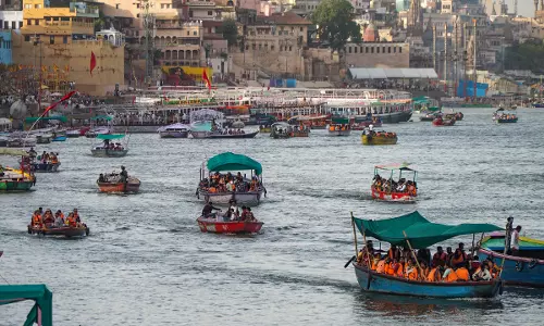 NDRFs Prompt Action Saves Tamil Devotee From Drowning in Varanasi NDRFs Prompt Action Saves Tamil Devotee From Drowning in Varanasi