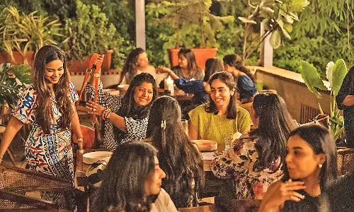 The Women’s Club Revolution Friends Without Filters