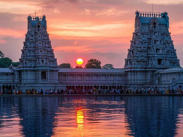 Kalam Foundation Takes Ramanathapuram School Kids To ISRO