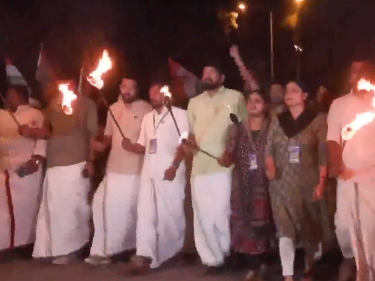 Kerala University Hostel Violence Sparks CPI(M)-Congress Political Clash