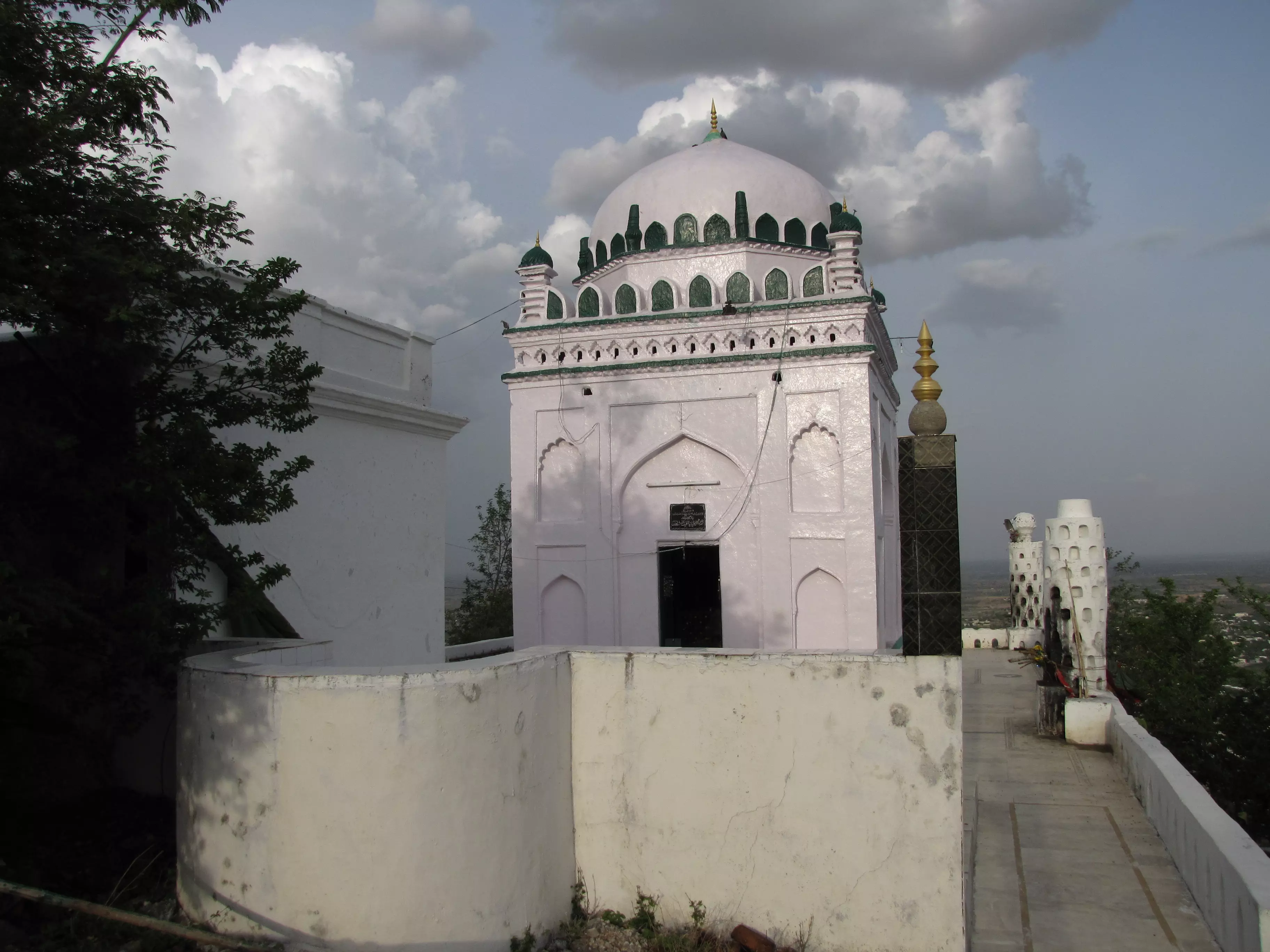 HC Verdict Clears Way For Urs At Nalgonda Shrine HC Verdict Clears Way For Urs At Nalgonda Shrine
