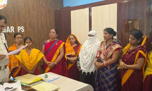Form-7 Row Erupts In Odisha’s Dhamnagar NAC Booths; Complaint Against EO Form-7 Row Erupts In Odisha’s Dhamnagar NAC Booths; Complaint Against EO