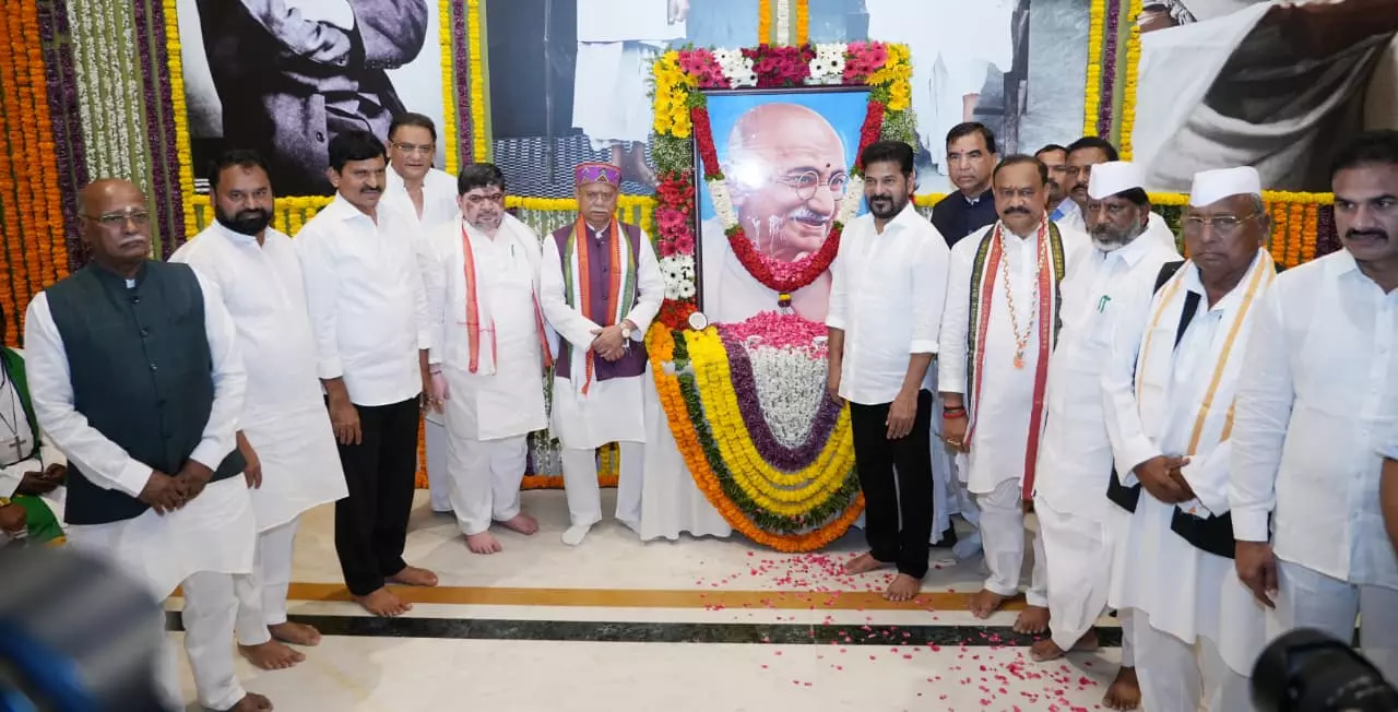 Shukla, Revanth Reddy Pay Homage to Mahatma Gandhi on Birth Anniversary Shukla, Revanth Reddy Pay Homage to Mahatma Gandhi on Birth Anniversary